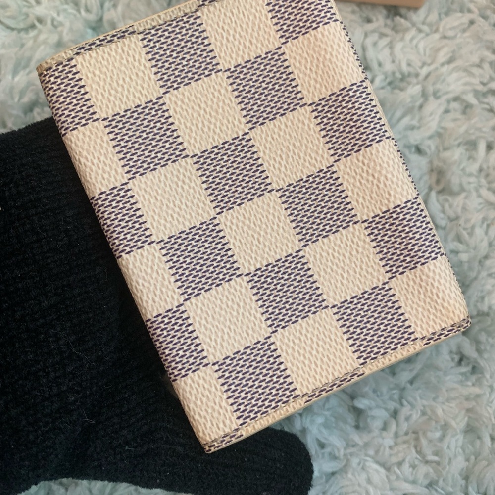Azure Cardholder - Picture 6 of 9